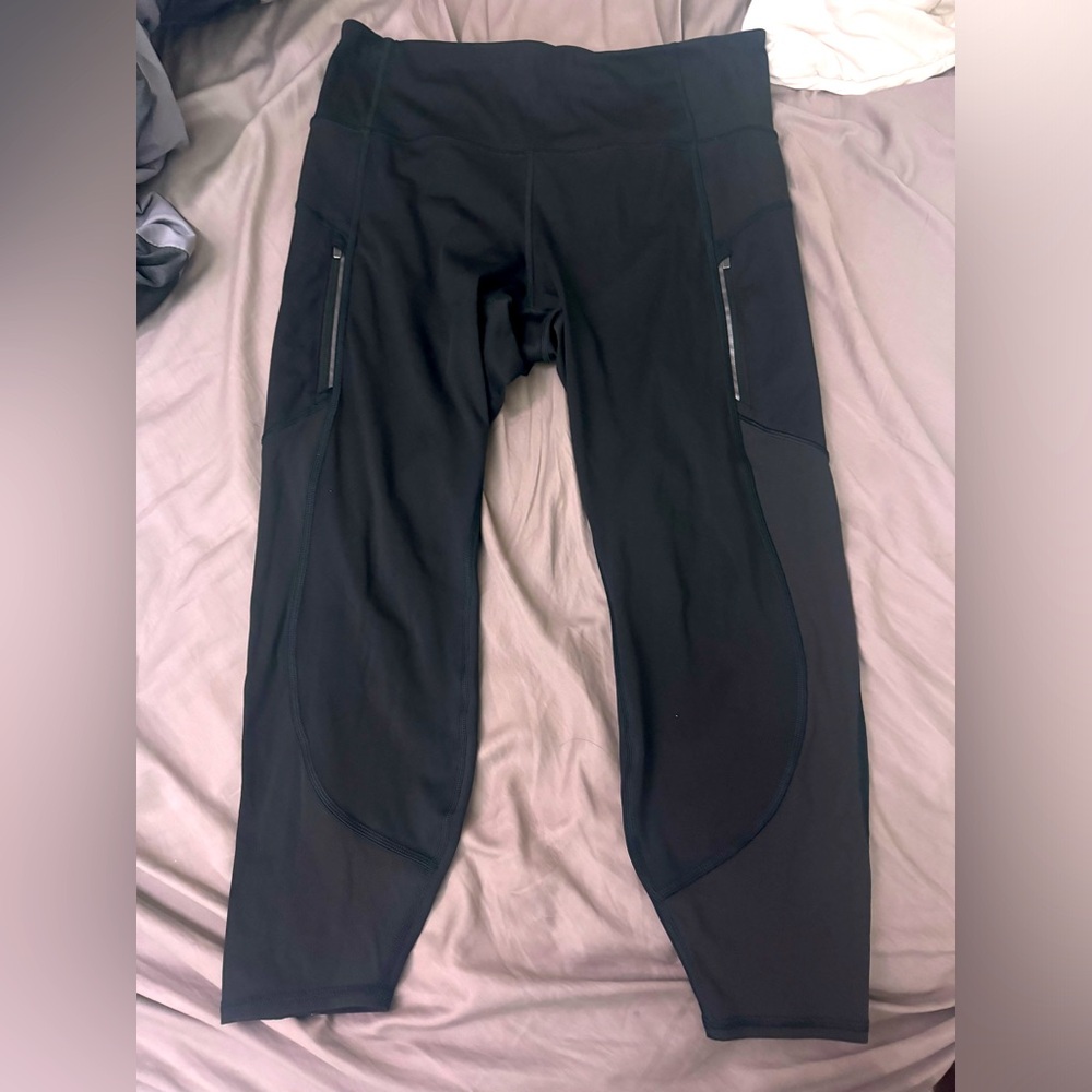 Athleta crop leggings size large certified in amazing condition